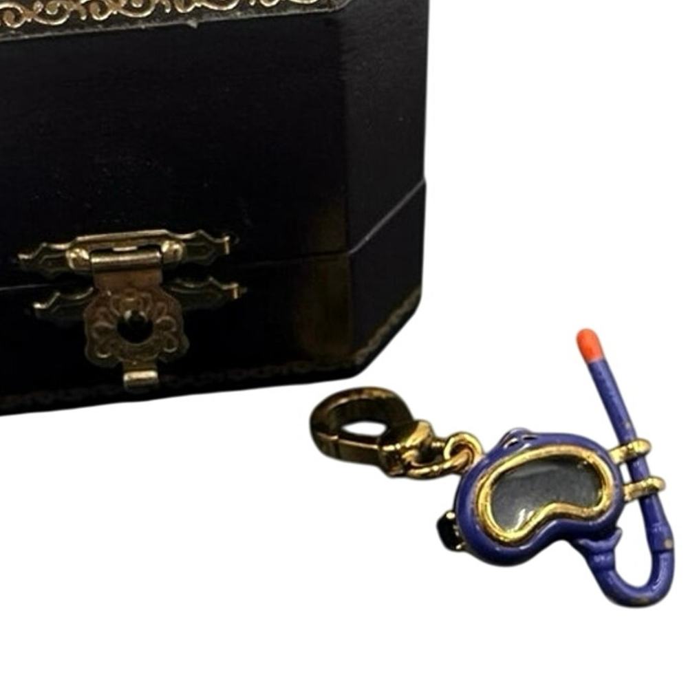Juicy Couture Vintage Blue‎ Enamel Snorkel Mask Bracelet Charm YJRU3462
